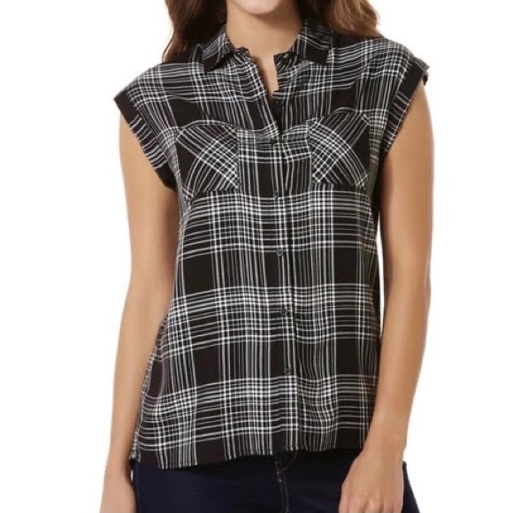 Sleeveless Button-Front Shirt, Plaid